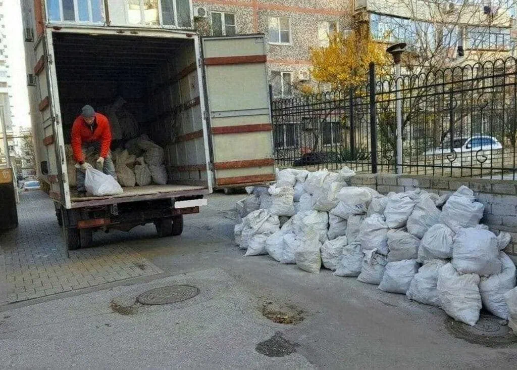 Вывоз мусора после переезда в Переславле-Залесском в октябре
