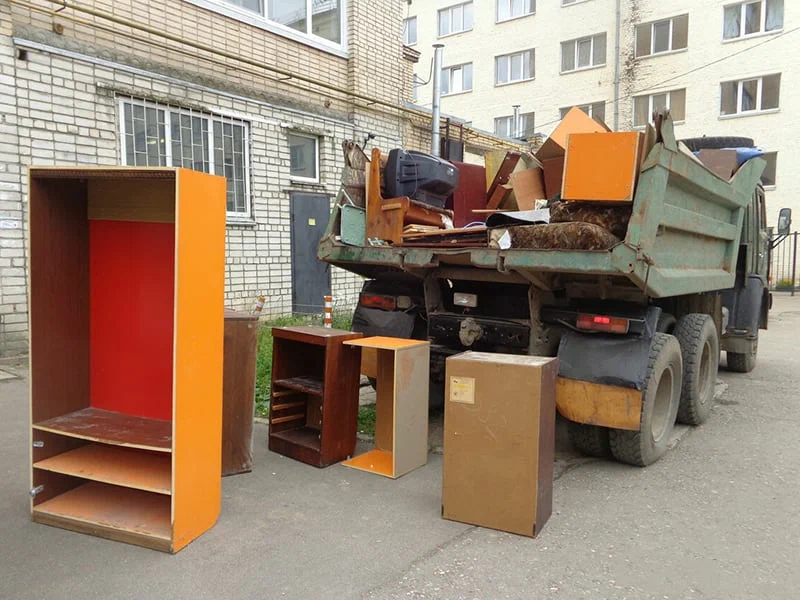 Вывоз шкафа в Переславле-Залесском от ПроМусор — недорого, демонтаж, утилизация, вывоз из квартиры от 882 руб